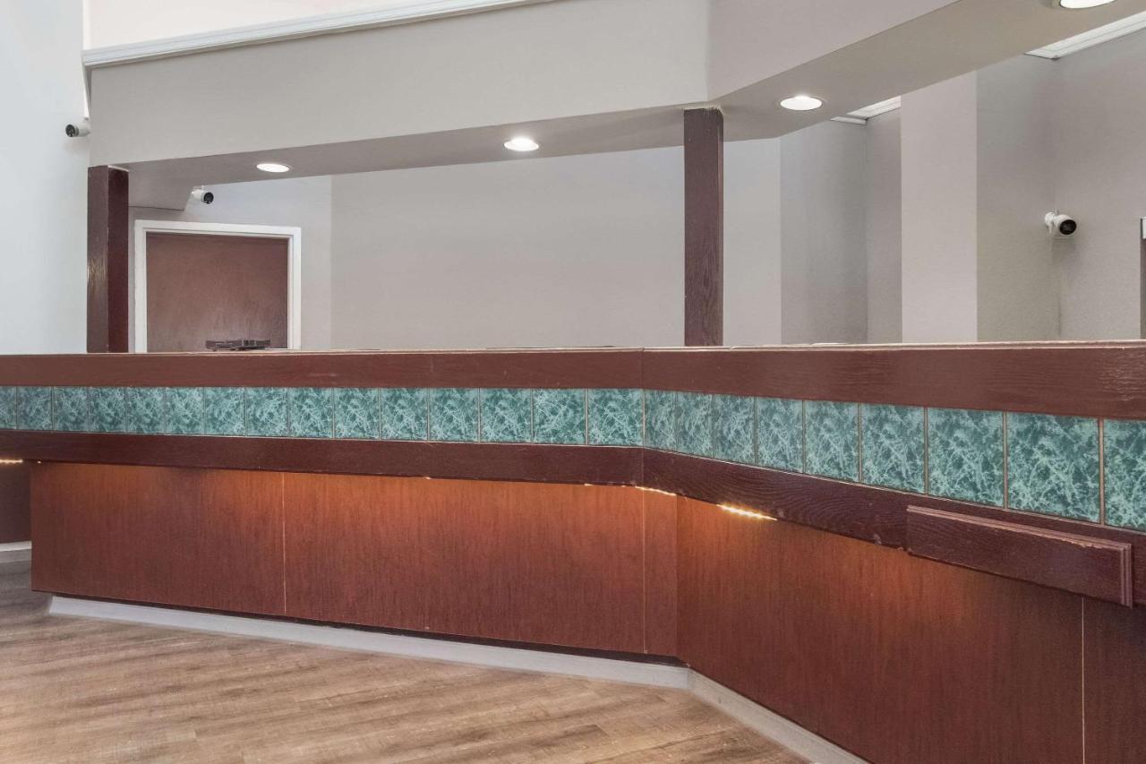 Econo Lodge Lakeland Luaran gambar